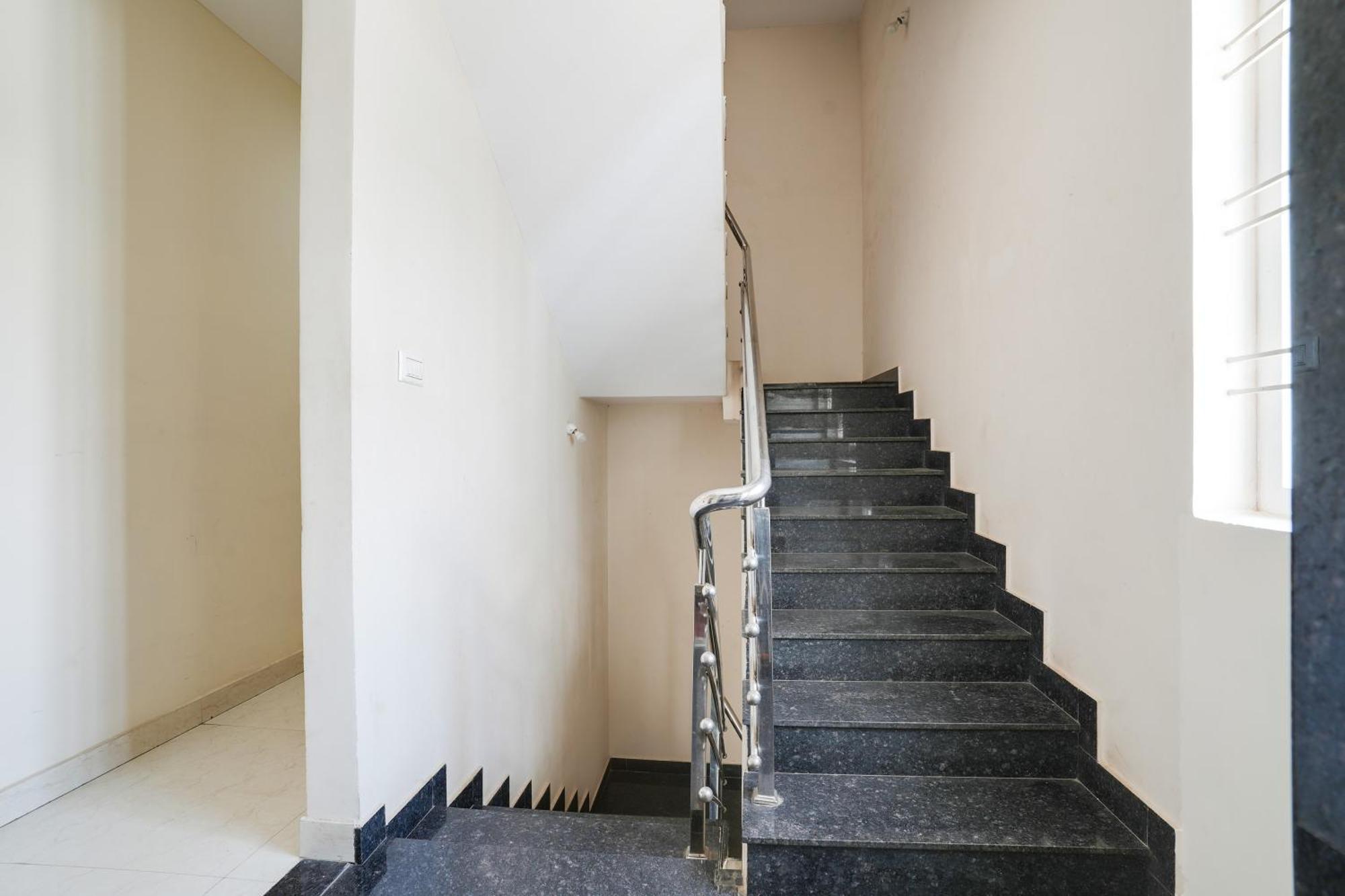Super Hotel O Bangalore Near Reva Circle Formerly Cka Boarding Yelahanka Экстерьер фото