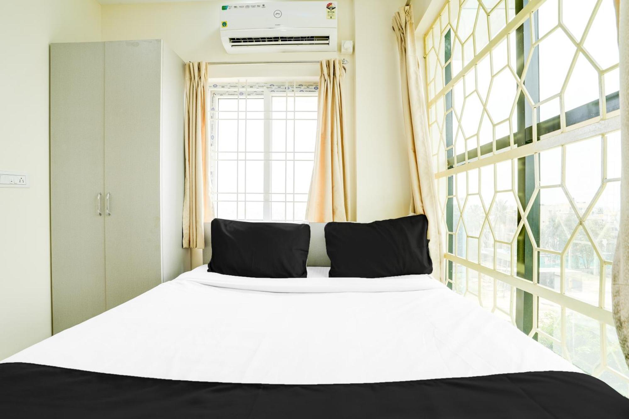 Super Hotel O Bangalore Near Reva Circle Formerly Cka Boarding Yelahanka Экстерьер фото